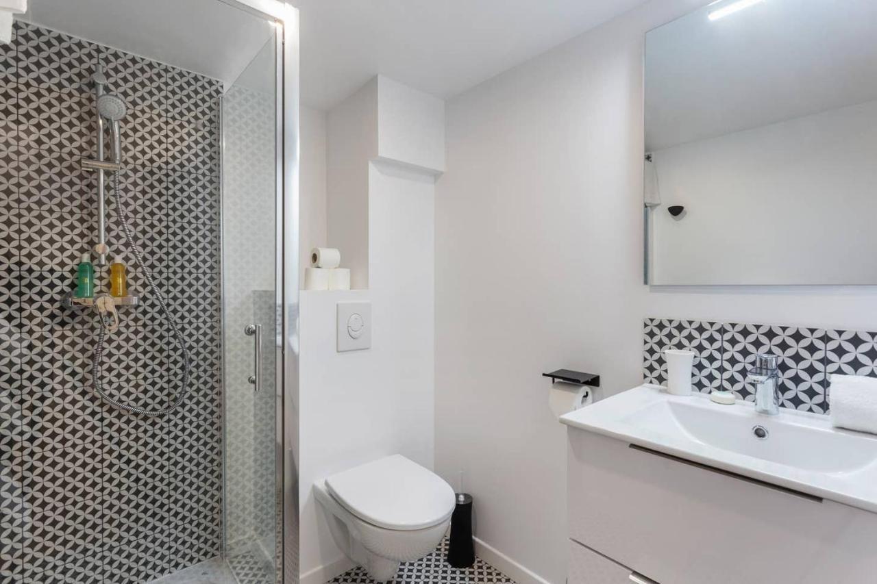 Chic Saint-Germain-Des-Pres Studio For 4 - Prime Location Paryż Zewnętrze zdjęcie